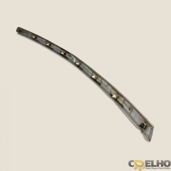 Friso Cromado Tampa Traseira Captiva 3.6 09/10 (1870)