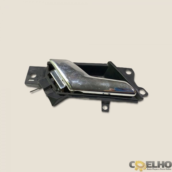 Maçaneta Interna Traseira Esquerda Captiva 3.6 09/10 (1840) Traseira