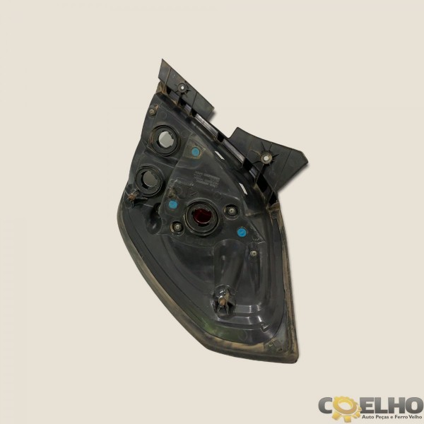 Lanterna Traseira Esquerda Captiva Sport 3.6 V6 09/10 (1762) Esquerdo Vermelho