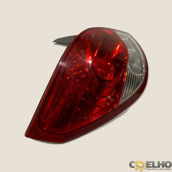 Lanterna Traseira Esquerda Captiva Sport 3.6 V6 09/10 (1762) Esquerdo Vermelho
