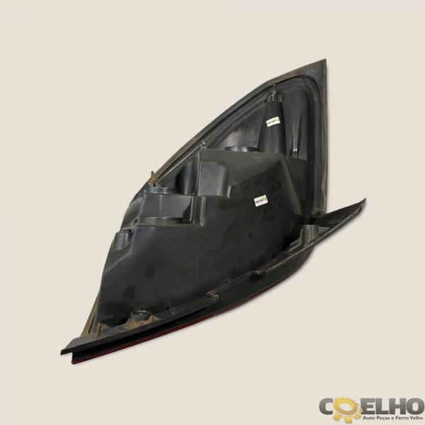 Lanterna Traseira Direita Captiva Sport 3.6 V6 09/10 (1761) Direito Vermelho