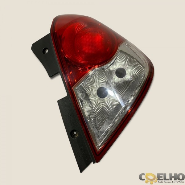 Lanterna Traseira Direita Captiva Sport 3.6 V6 09/10 (1761) Direito Vermelho