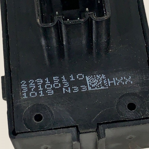 Comando Vidro Elétrico Tras. Esquerdo S10 Ltz 21/22 (3315)