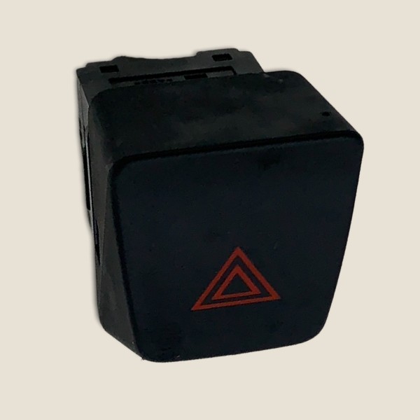 Botão Alerta Comando Nissan Kicks Sl 2019 (231) Preto