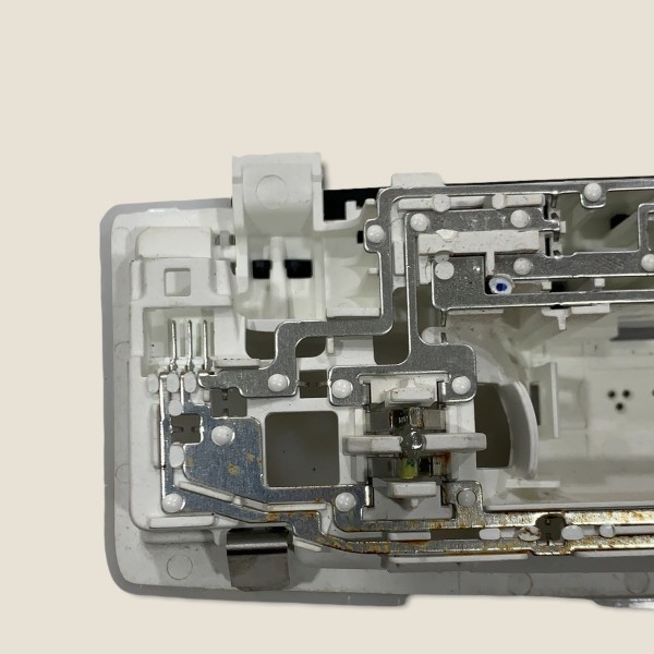 Luz De Teto Cortesia Nissan Kicks Sl 2019 (257)