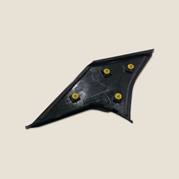 Acabamento Coluna Tras. Dir. Nissan Kicks Sl 2019 (261)