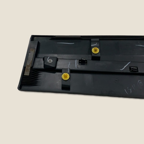 Friso Porta Tras. Esq. Nissan Kicks Sl 2019 828715rb0a (313)