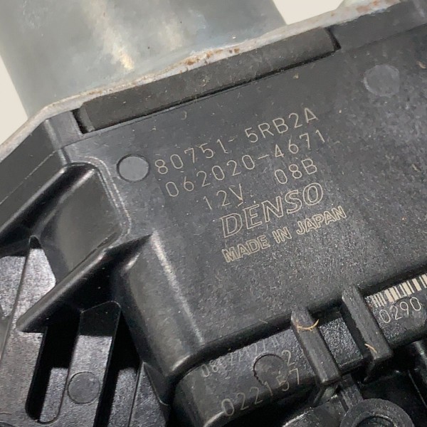 Máquina Vidro Dianteira Esquerda Nissan Kicks Sl 2019 (317)