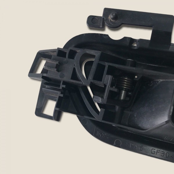 Maçaneta Interna Porta Traseira Esquerda Amarok 2015 (553) Preto