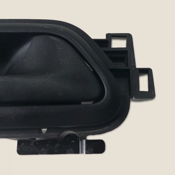 Maçaneta Interna Porta Traseira Direita Amarok 2015 (554) Preto