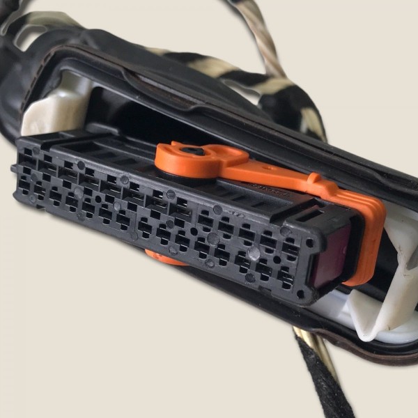 Chicote Porta Traseira Direita Amarok Biturbo 2015 (567)