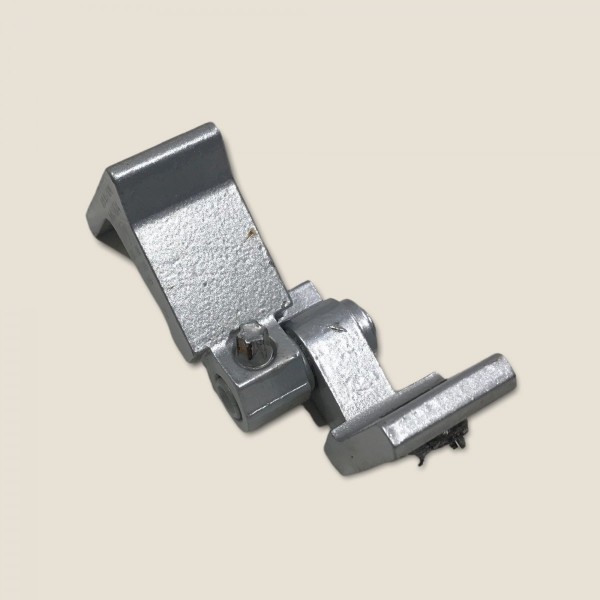 Dobradiça Traseira Direita Inferior Amarok 2015 (668)