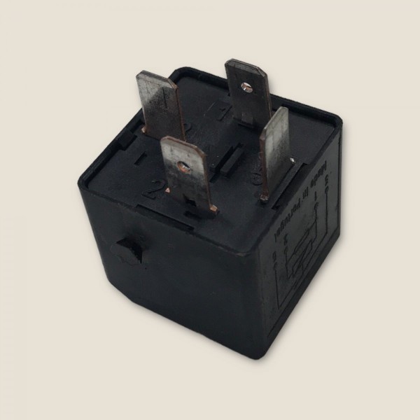 Relé Auxiliar Vw Amarok Biturbo 2015 (885)