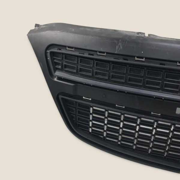 Grade Dianteira Radiador Montana 2017 (1025) Preto Fosco