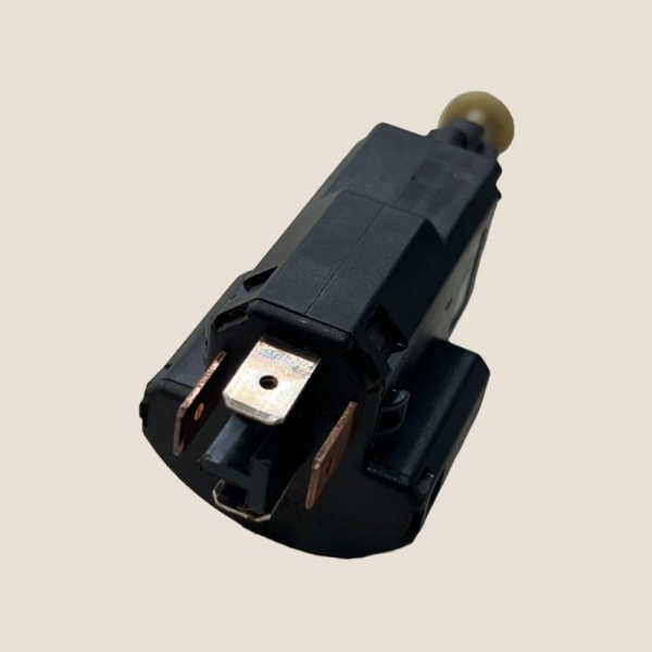 Interruptor Pedal Luz De Freio Montana Ls2 2015 (1122)
