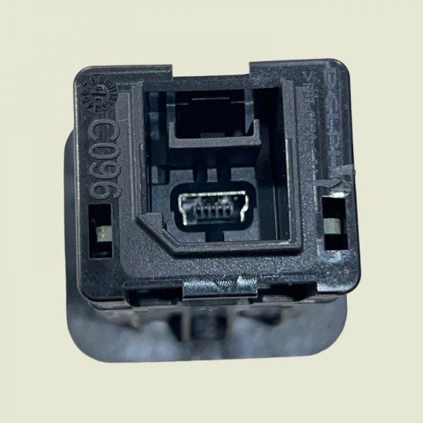 Entrada Tomada Usb Jeep Compass Sport Flex 2019 (1577)