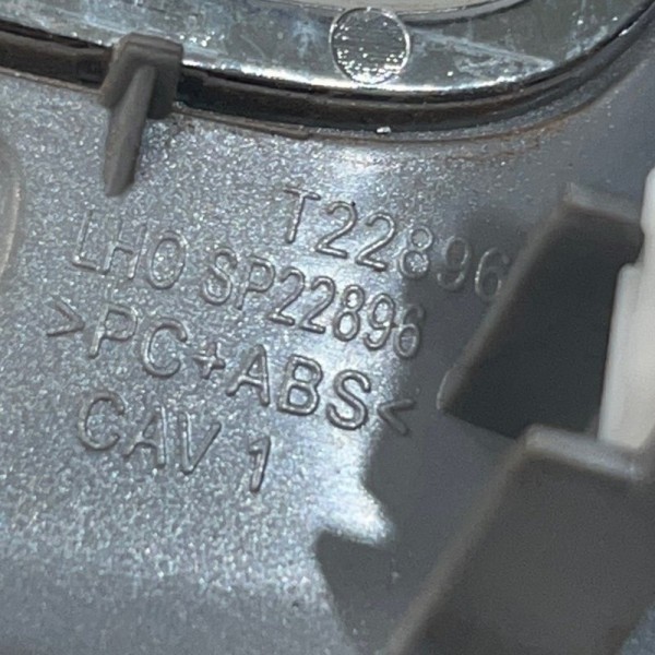 Moldura Difusor Esquerdo Compass Sport 2019 T22896 (1620)