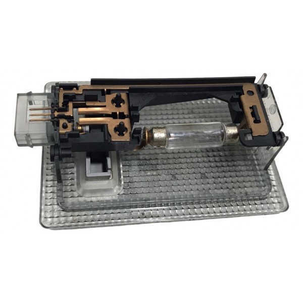 Luz De Teto Cortesia Gm Spin/cobalt/prisma 2013/18 8463300