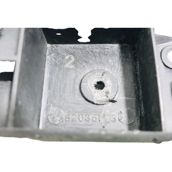 Guia De Parachoque Dianteiro Direito Gm Spin 2013 A 2018