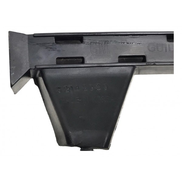 Canaleta Vidro Traseira Direita Chevrolet Spin 2013 52042029