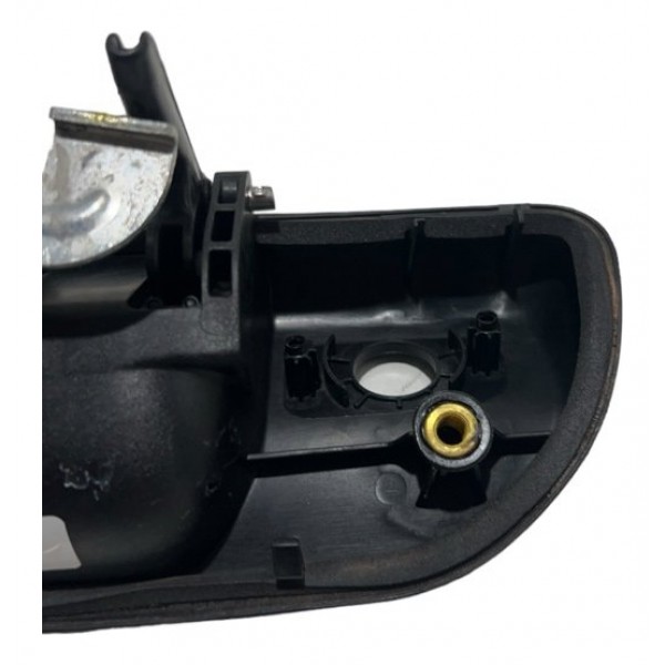 Maçaneta Tampa Traseira Strada Freedom 1.3 Flex 2021