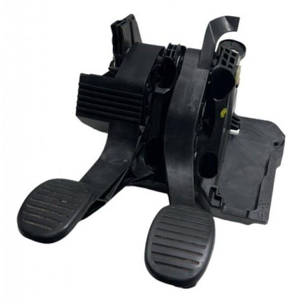 Pedaleira Embreagem E Freio Fiat Strada Freedom 1.3 2021