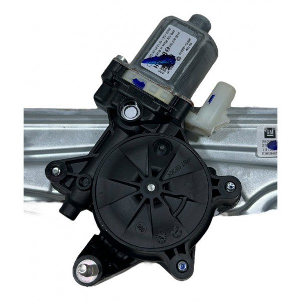 Máquina De Vidro Traseira Direita Tracker Rs 1.2t 23/24