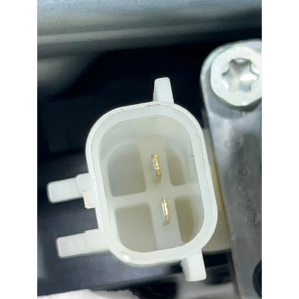 Máquina De Vidro Traseira Esquerda Tracker Rs 1.2t 23/24