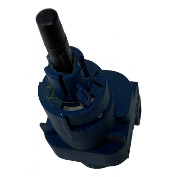 Sensor Interruptor Pedal Embreagem Volkswagen Saveiro 2020