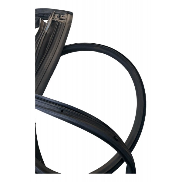 Guarnição Porta Traseira Direita Tracker Rs 2023/2024