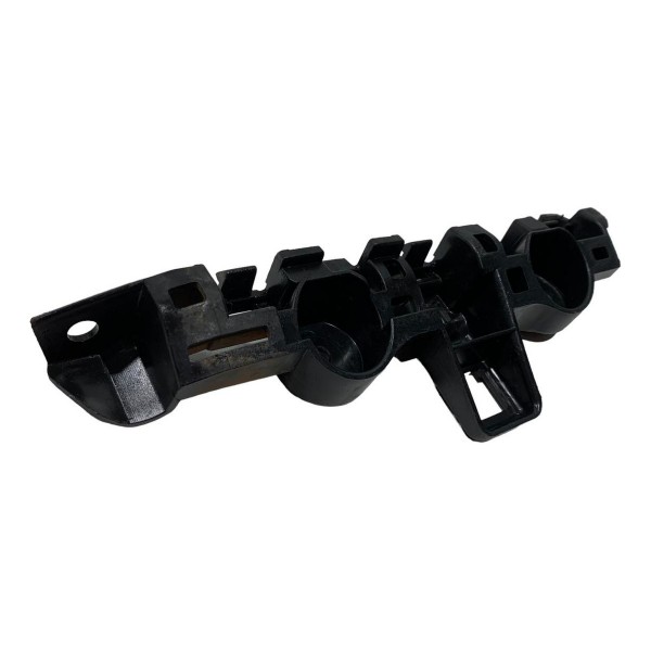 Guia Parachoque Dianteiro Direito Volkswagen Saveiro 2021