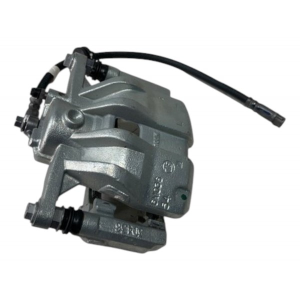 Pinça Dianteira Esquerda Tracker Rs 1.2t 2023/2024