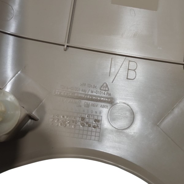 Acabamento Lateral Banco Dianteiro Direto Captiva 2011