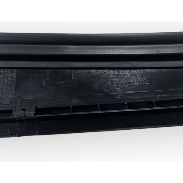 Acabamento Porta Traseira Direita Captiva 2011 96623992