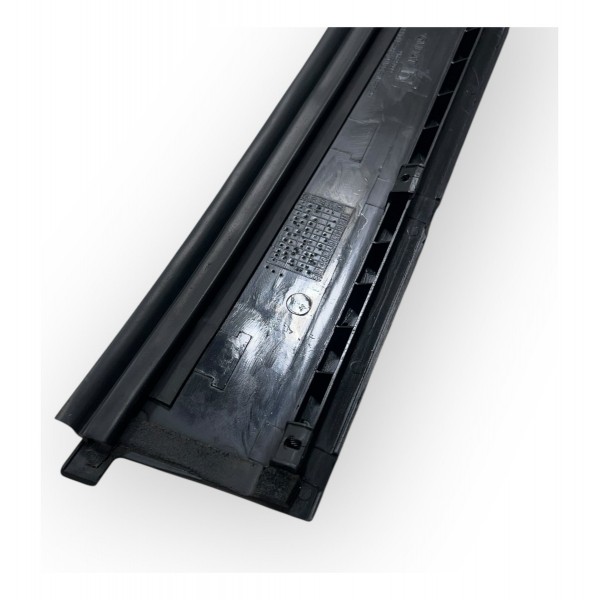 Acabamento Porta Traseira Direita Captiva 2011 96623992