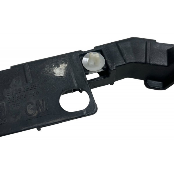 Guia Dianteiro Direito Para-choque Captiva Sport 2.4 2011