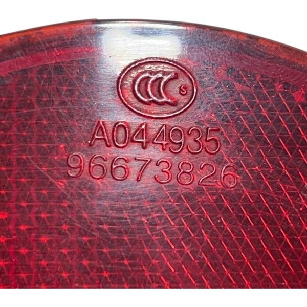 Refletor Olho De Gato Traseiro Direito Captiva Sport 2011