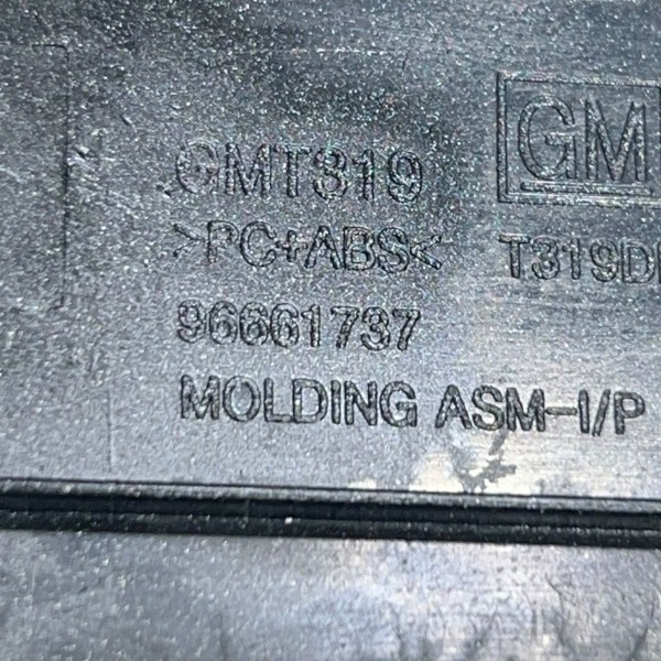 Acabamento Direito Painel Captiva Sport 2011