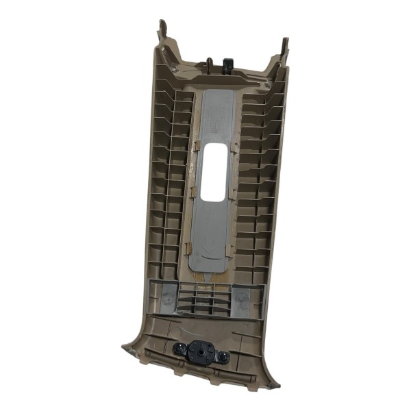 Moldura Coluna Cinto Dianteiro Direito Captiva Sport 2011