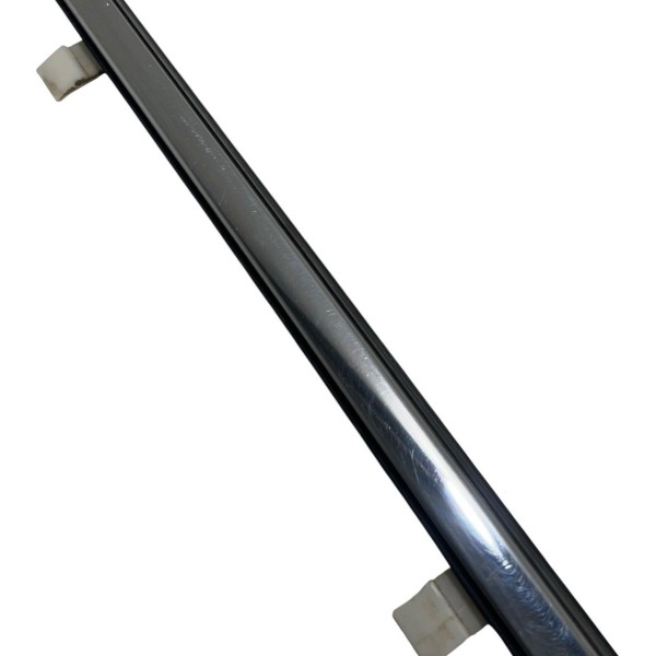 Pestana Cromada Dianteira Direita Captiva Sport 2.4 2011