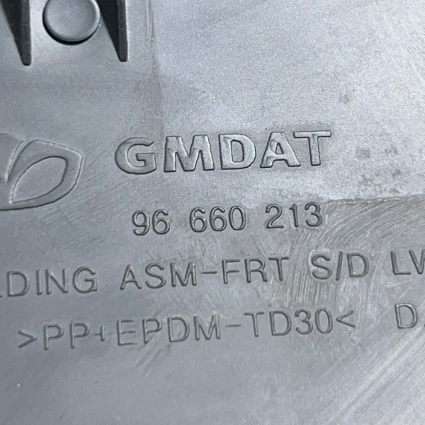 Friso Porta Dianteira Esquerda Captiva Sport 2.4 2011