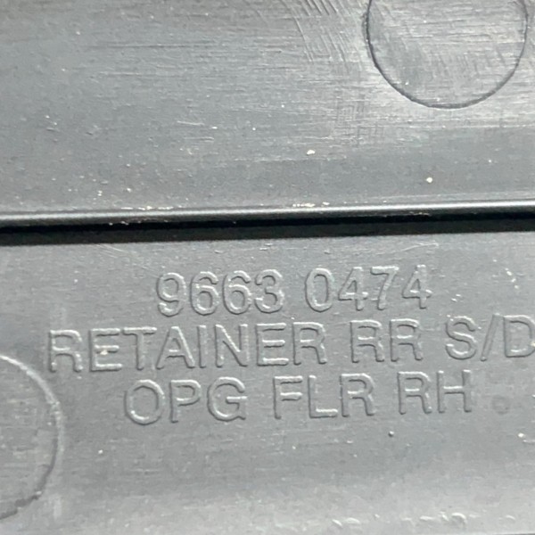 Soleira Porta Traseira Direita Captiva Sport 2.4 2011