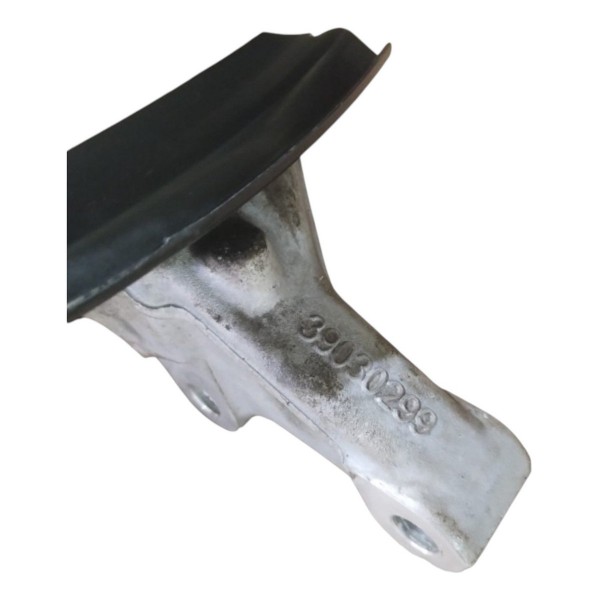 Montante Cubo Dianteiro Esquerda Cruze Aut 1.4 2017 A 2020